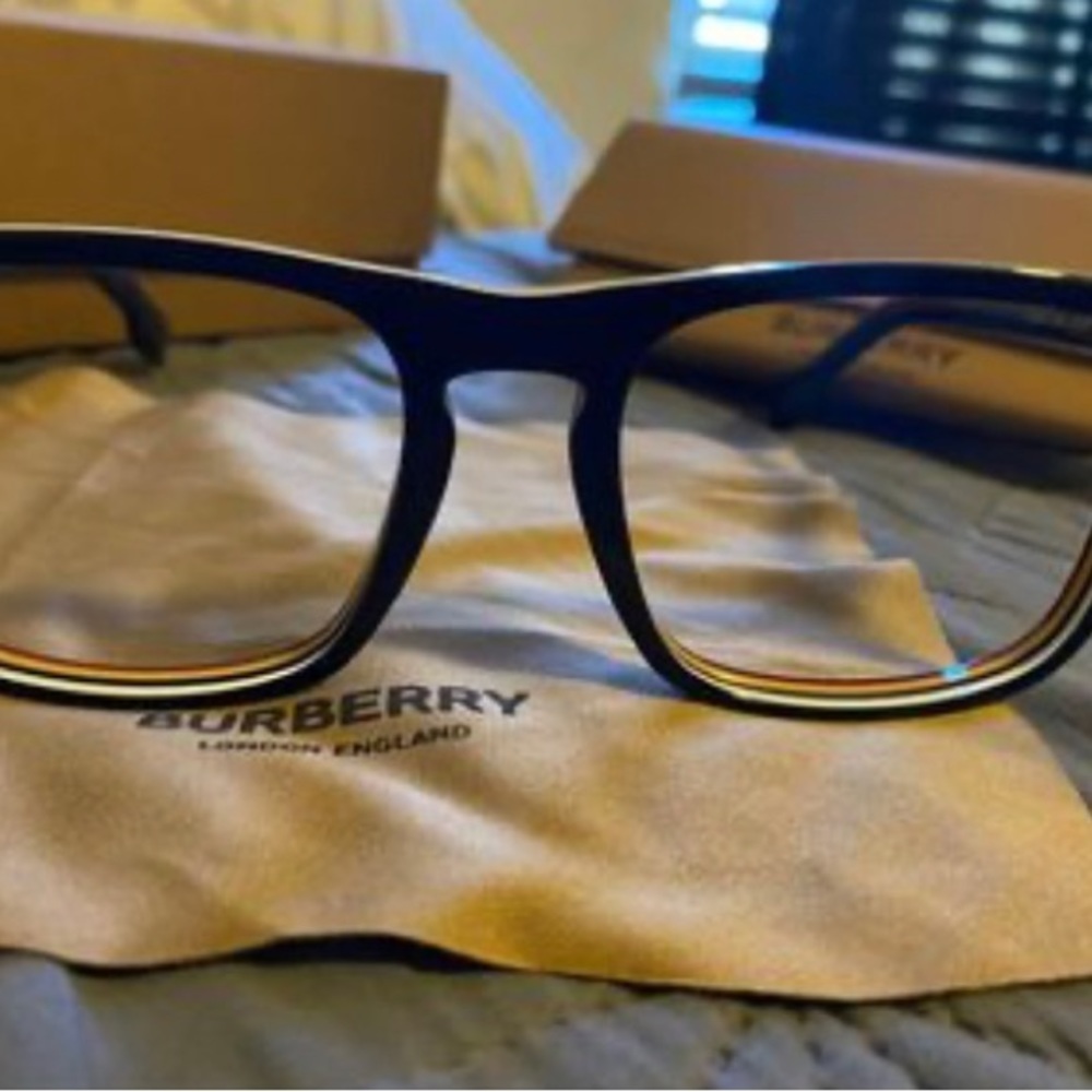 Burberry frames - Picture 3 of 4